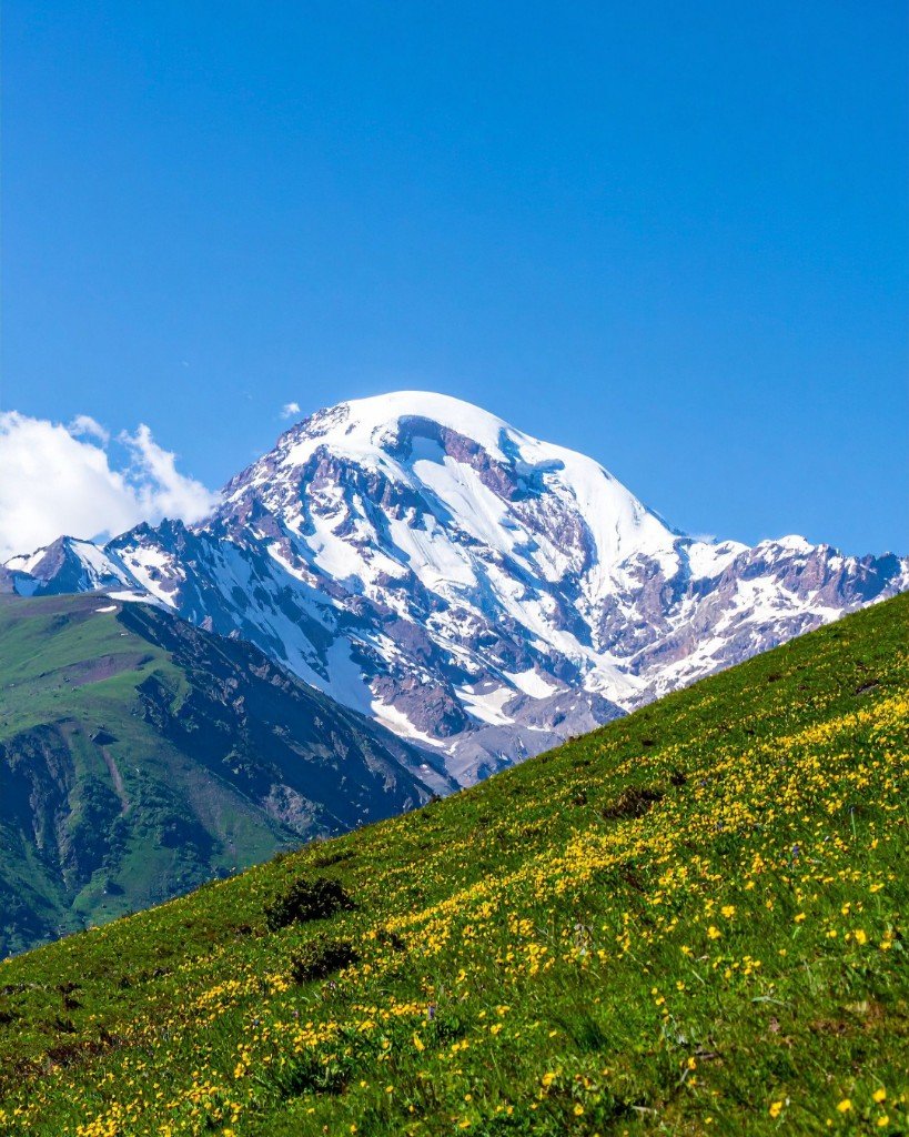 Kazbegi Mountain experiences